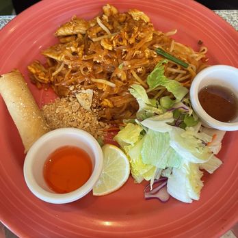 Thai Kitchen - Pad Thai - Thai Near Me - Temecula, California