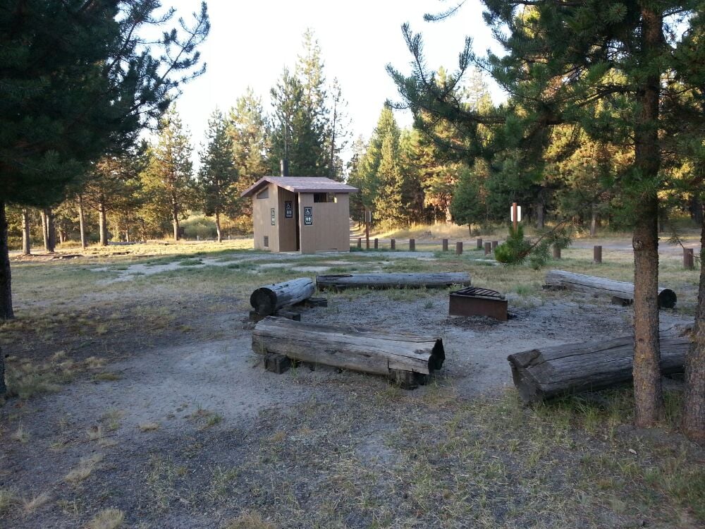 ROSLAND CAMPGROUND Updated September 2024 16405 1st St, La Pine