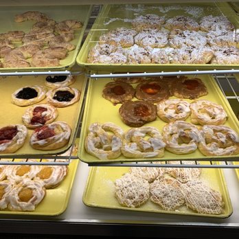 Federhofer's Bakery - It's hard to pick with all these great items. - Bakeries Near Me - Affton, Missouri