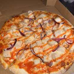 Cloud Castle - Buffalo chicken pizza