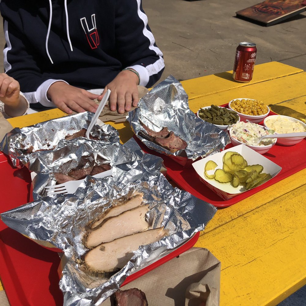 Alzer's BBQ - 1 1/2 lbs. of Meat and 4 Small Sides - Barbeque Near Me - Cedar Park, Texas Alzer's BBQ - 1 1/2 lbs. of Meat and 4 Small Sides - Barbeque Near Me - Cedar Park, Texas