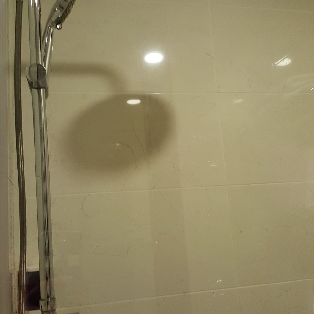 Sydney Hotel CBD - Shower - Hotels Near Me - Sydney, NSW