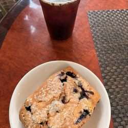 Boulder Cafe - Iced latte with vanilla and blueberry scones
