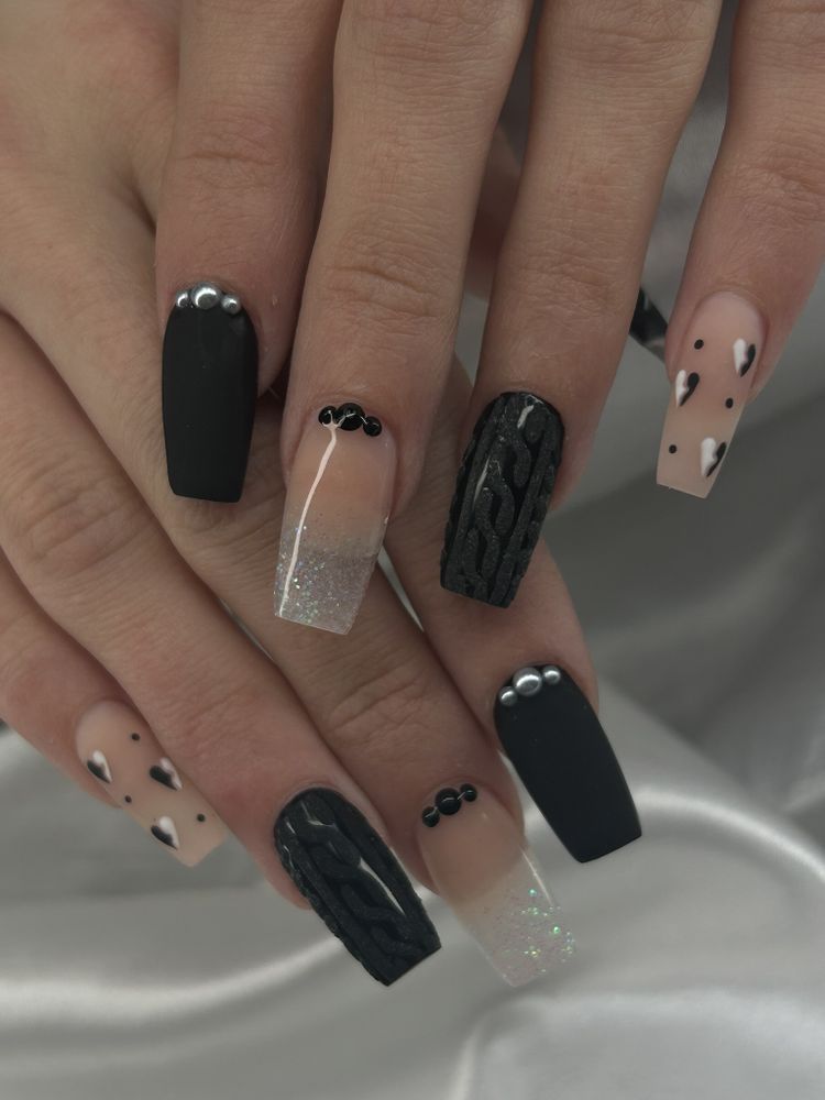 Nailkittys Logo