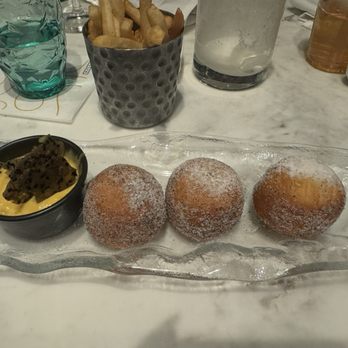Garni Cafe - Cafes Near Me - Orlando, Florida