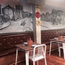 Saigon Cafe Restaurant - Interior
