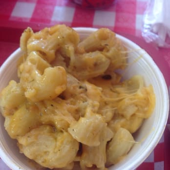 Robert Earl's BBQ - Mac and cheese - Barbeque Near Me - Long Beach, California Robert Earl's BBQ - Mac and cheese - Barbeque Near Me - Long Beach, California