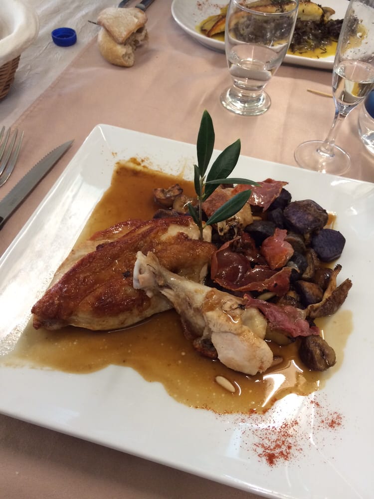 Le Chat Qui Rit 10 Photos Mediterranean 1 Route De Ceret Reynes Pyrenees Orientales France Restaurant Reviews Phone Number