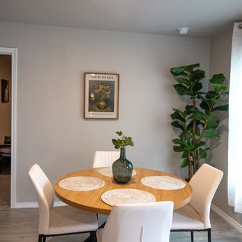 Macias Quality Cleaning Service - Dining room - Home Cleaning Near Me Macias Quality Cleaning Service - Dining room - Home Cleaning Near Me