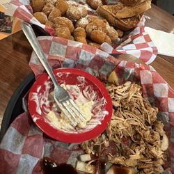 Wilke's 14 Bones Barbeque - Pulled chicken sandwich with Mac n cheese and corn nuggets