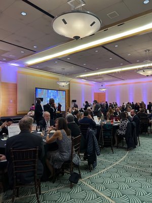 Ronald Reagan Building and International Trade Center Food Court by null