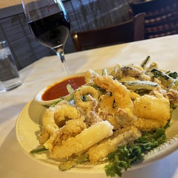 Trattoria Rustica - Calamari and House Red Wine - Pizza Near Me - Henderson, Nevada Trattoria Rustica - Calamari and House Red Wine - Pizza Near Me - Henderson, Nevada