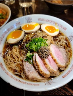 Kirimachi Ramen by null