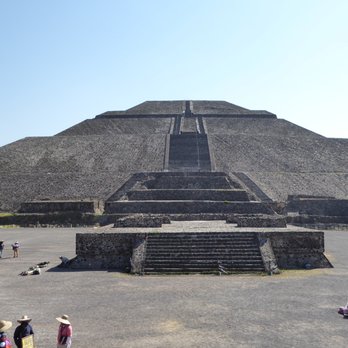 Vibe Adventures - Pyramid of the Sun - Historical Tours Near Me - México, D.F., DIF Vibe Adventures - Pyramid of the Sun - Historical Tours Near Me - México, D.F., DIF