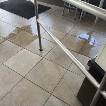 BK Whopper Bar - Puddles on the floor - Fast Food Near Me - Miami Beach, Florida