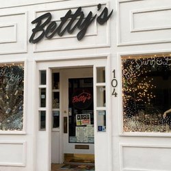 Betty's - Front of shop for Christmas