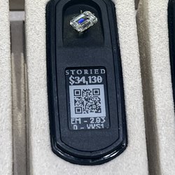 Overpriced and doesn't look real and don't shine
