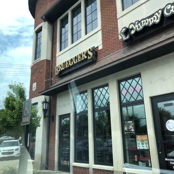Bruegger's Bagels - Breakfast & Brunch Near Me - Bloomfield Hills, Michigan