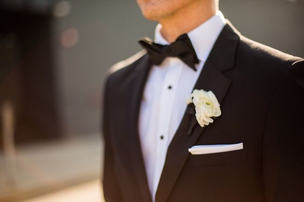 Loves Me Flowers by null