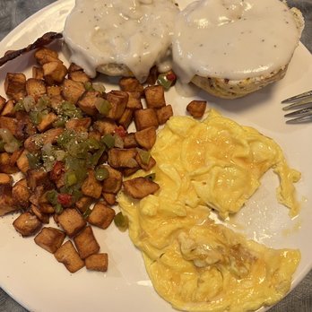 Twisted Biscuit Brunch - Bars Near Me - Edwardsville, Illinois Twisted Biscuit Brunch - Bars Near Me - Edwardsville, Illinois