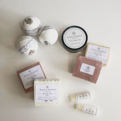 A la mode intimates Fells Point - Bath products made by local women - great gifts.