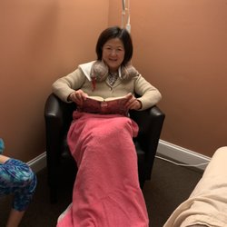 Pleasant Wellness - Client enjoys the relaxing moment at Pleasant Wellness