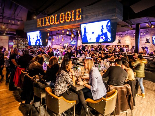 SHAKER Cuisine & Mixologie Ste-Foy by null