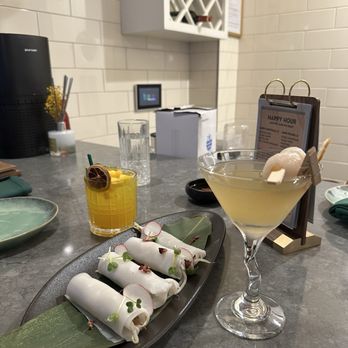 Chay Concept - Lychee martini, pho roll, mango margarita - Vegetarian Near Me - Bellevue, Washington