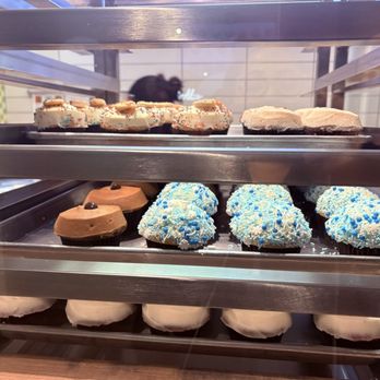Sprinkles - Bakeries Near Me - Palo Alto, California Sprinkles - Bakeries Near Me - Palo Alto, California