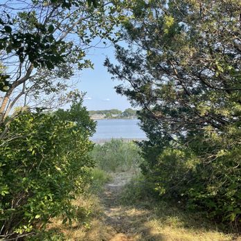 Osamequin Wildlife Sanctuary - Hiking Near Me - Barrington, Rhode Island Osamequin Wildlife Sanctuary - Hiking Near Me - Barrington, Rhode Island