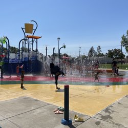 White Rock Community Park - Water play area
