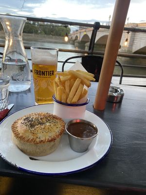 Putney Pies by null