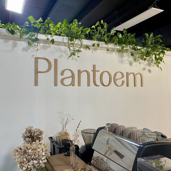 Plantoem - Cafes Near Me - Honolulu, Hawaii