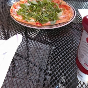 Ralph's Place - their 'flatbread' was uncooked pizza crust with raw spinach leaves... gross - Bars Near Me - Cape Coral, Florida