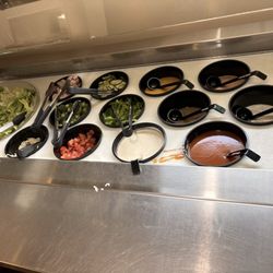 Bill Bobe's Pizzeria - Salad bar