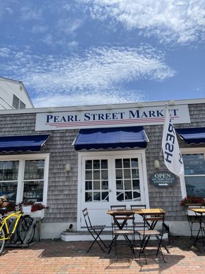 Pearl Street Market by null