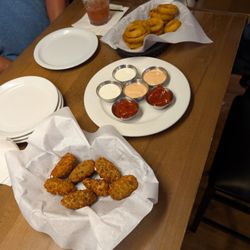 Double Tap Pub - Poppers and onion rings with all the dips