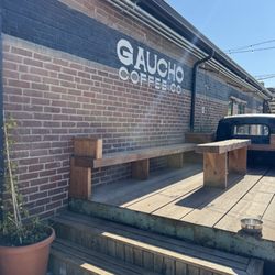 Gaucho Coffee - Outside