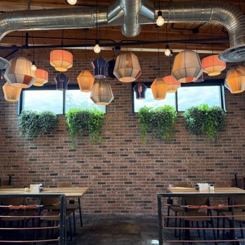 Eye Tooth - Cute decor - Pizza Near Me - Anchorage, Alaska