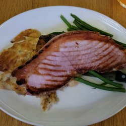 Plume Of Feathers - Gamon steak  with grean beans and swede & potato gratin
