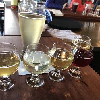 Bellingham Cider - Cider flight - Cideries Near Me - Bellingham, Washington Bellingham Cider - Cider flight - Cideries Near Me - Bellingham, Washington