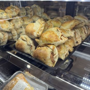 Artazu Bakery Cafe - Bakeries Near Me - Montclair, New Jersey