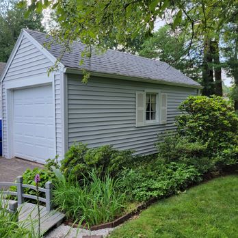 Hann's On Siding - Looks great! All new trim & they even were willing to put my shutters back up for curb appeal! - Siding Near Me