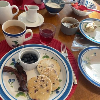 James Place Inn - Breakfast. - Hotels Near Me - Freeport, Maine James Place Inn - Breakfast. - Hotels Near Me - Freeport, Maine