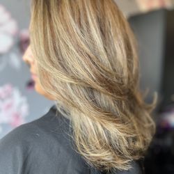 Beauty by Cindy