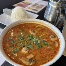 Tom yum soup (8 star!)