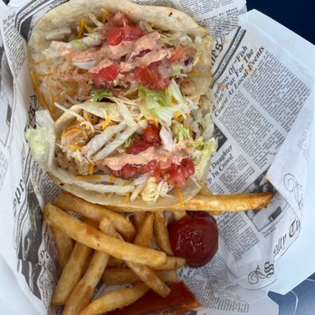 Blue Giraffe Restaurant - Grouper Blue Giraffe Fish Tacos - Seafood Near Me - Sanibel, Florida
