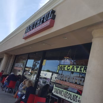 Mouthful Eatery - The front - Sandwiches Near Me - Thousand Oaks, California