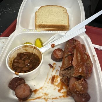Bob's Bar-B-Que - Brisket & beans - Barbeque Near Me - Henderson, Texas