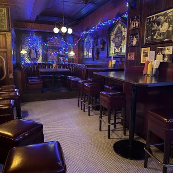 Cole's French Dip - Bar area - Bars Near Me - Los Angeles, California Cole's French Dip - Bar area - Bars Near Me - Los Angeles, California